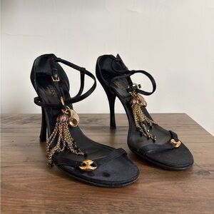 GUCCI by Tom Ford Black Satin Enamel Flower Charm Tassel Sandals Heels - Size 7